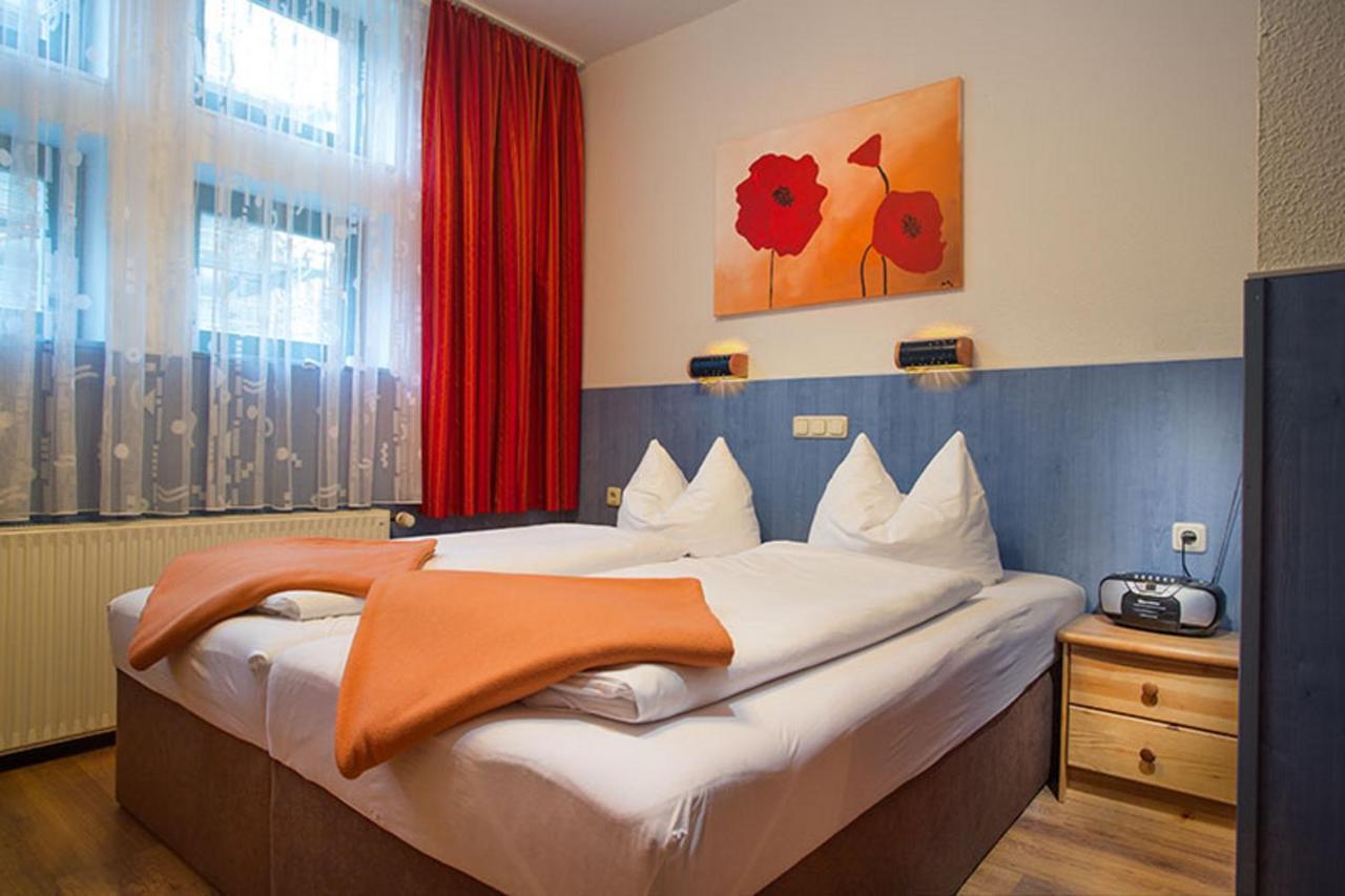 H&H Studio-Apartments Im Zentrum Jedes Apartment Mit Kuechenzeilen - 24H Check In Greifswald Exterior foto